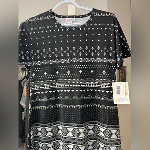 XS LuLaRoe Maria dress. Bough but never worn. Non smoking home